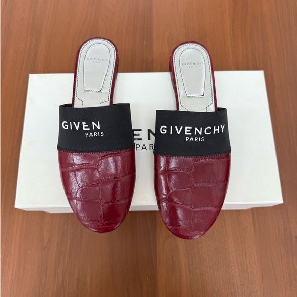 Givenchy Women's Paprika Leather Mules
